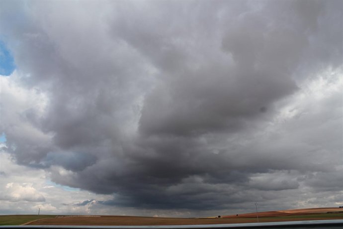 CIELO NUBLADO, TORMENTAS, TEMPORAL, LLUVIAS