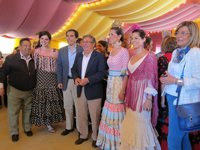 Zoido asegura que "el gobierno de perdedores" de PSOE e IU en Andalucía no suma para "salir mejor de la crisis"