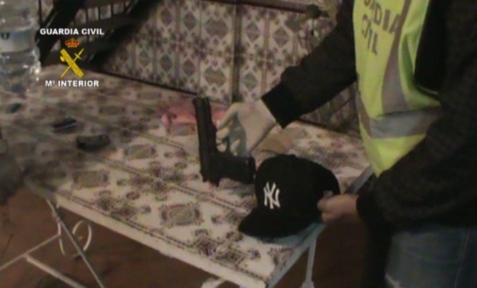 Detenidas 14 personas por robar en viviendas habitadas