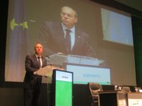 Monago destaca que "en un momento tan difícil" como el actual haya un 25% más de empresas extremeñas que exportan