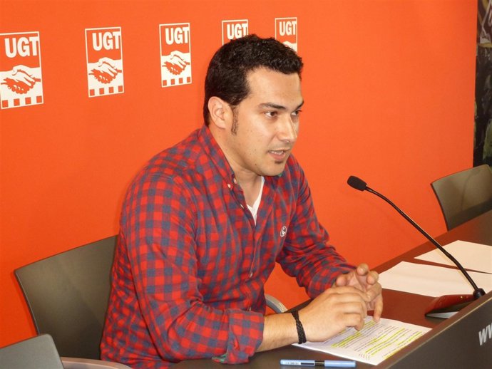 El portavoz de la juventudes de UGT de Catalunya, Daniel García