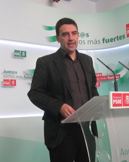 Mario Jiménez, este lunes