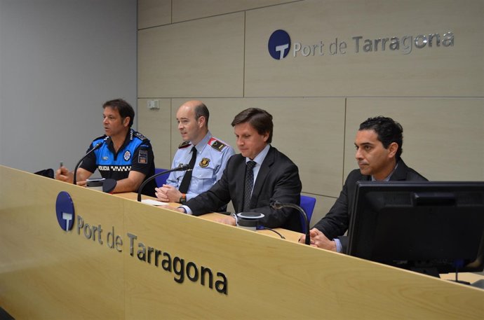 Inauguración del curso de policía portuario para el Puerto de Tarragona 