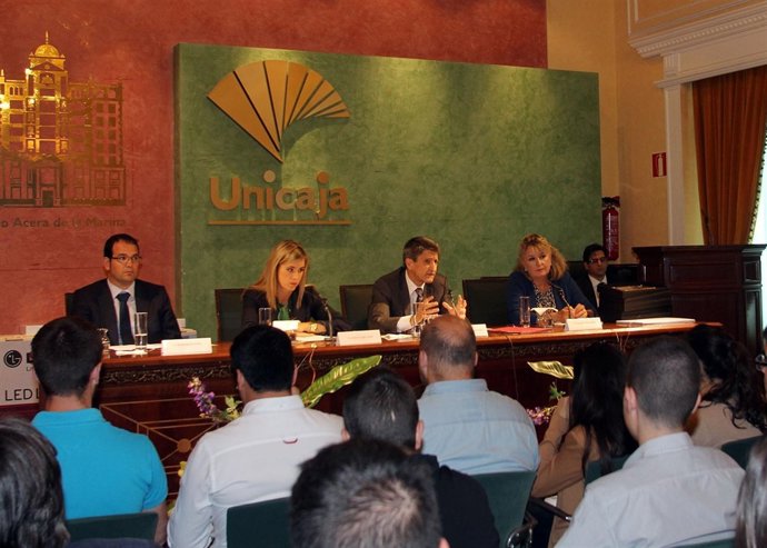 Entrega de los premios de la III Olimpiada Financiera