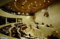 El Pleno aprueba por unanimidad una declaración institucional contra la violencia de género