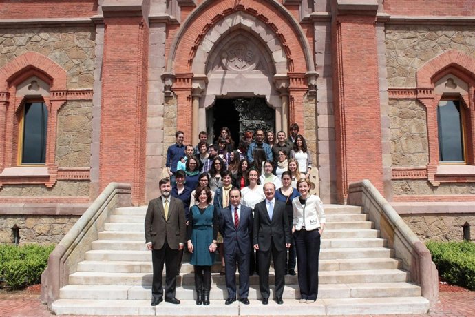 Foto de familia de la graduación