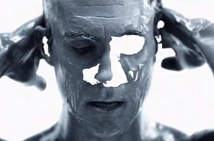 MARROON 5 ADAM LEVINE