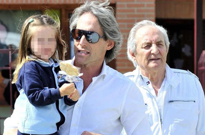 Marco Vricella junto a su hija Laura