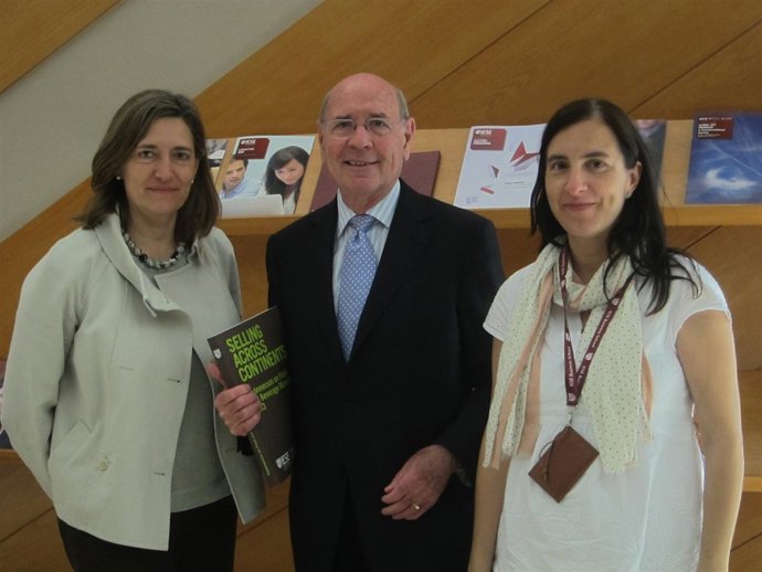 M.Puig, J.Llopis y J.Gifra