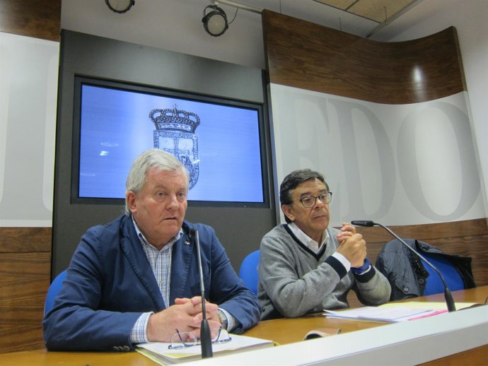 Huerta (izquierda) y Ramos, durante la rueda de prensa.