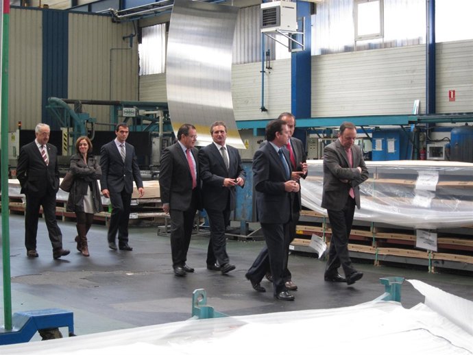 Sanz visita la empresa MASA