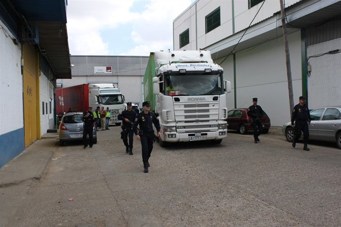 Salida de los camiones con hachís