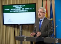 La Junta destina 15 millones al bono de empleo joven, que tendrá 3.125 beneficiarios hasta 2014