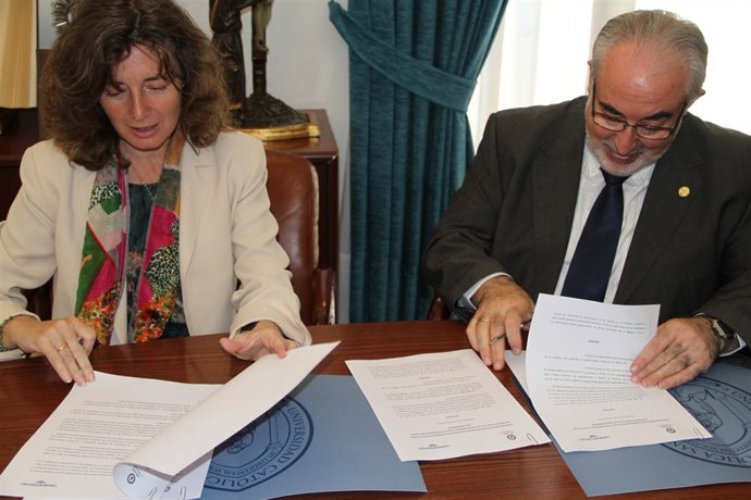 Directora General de Casa Mediterráneo, Almudena Muñoz; y el Presidente de la