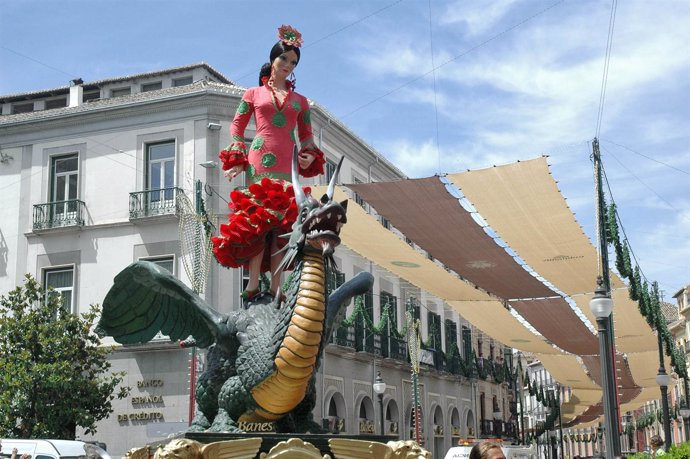 Toldos En Granada Para El Corpus, Con La Procesión De La Tarasca