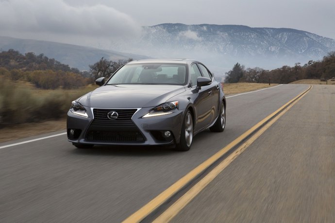 Test del Lexus IS 300h