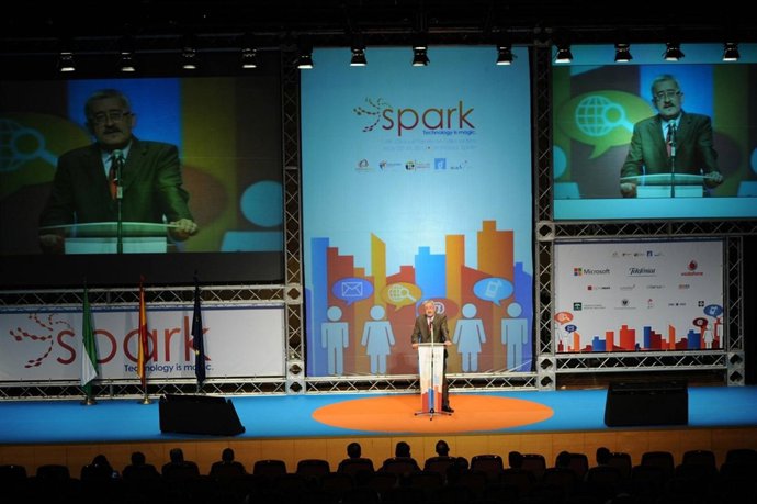 Antonio Ávila en su intervención en Spark 2013                   