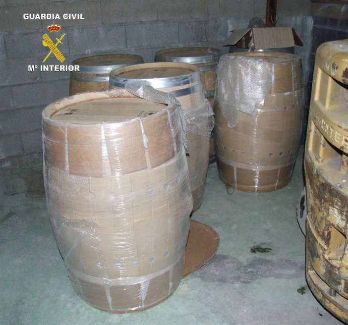 Barricas recuperadas en la Operación barri