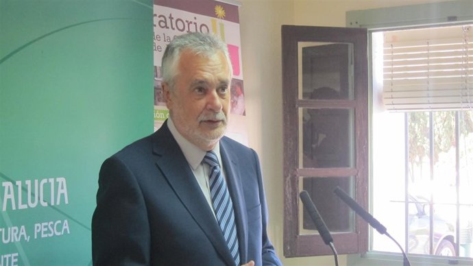 El presidente de la Junta de Andalucía, José Antonio Griñán, en Huelva.