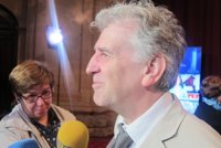 Arsuaga cree que el galardón servirá para "acercar" el Bosón de Higgs