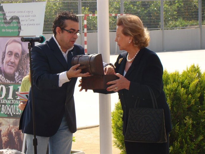 Homenaje en el colegio de Hurchillo a Félix Rodríguez de la Fuente