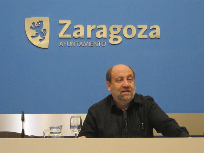 El portavoz del grupo municipal de IU, José Manuel Alonso