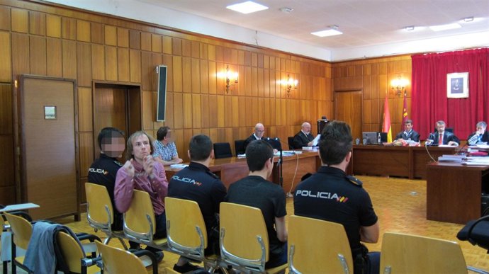 Los dos acusados por asfixiar y matar a un anciano en Molina 