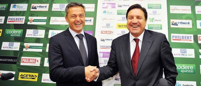 Fran Escribá y el presidente del Elche, José Sepulcre