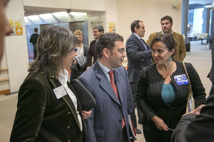 Ana Miranda y la conselleira do Mar en Bruselas