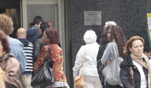 Gente, consumidores, compras