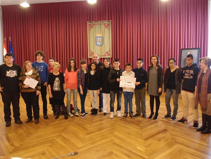 Gamarra, con los ganadores del concurso