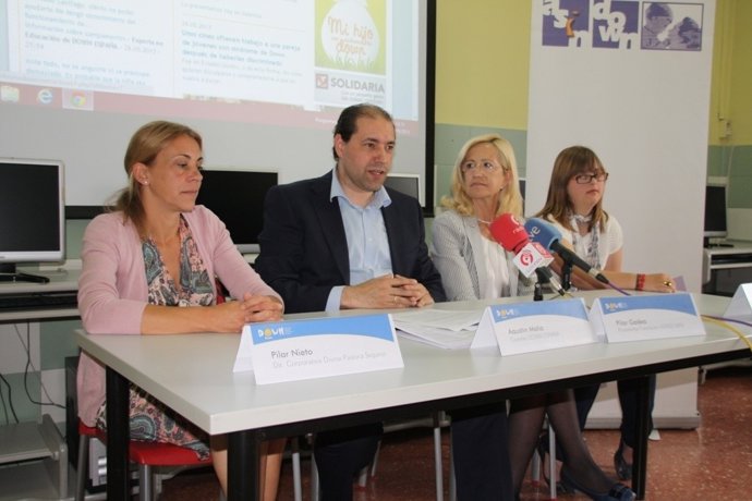 DOWN ESPAÑA y Divina Pastora Seguros presentan el proyecto "Lectura Fácil"