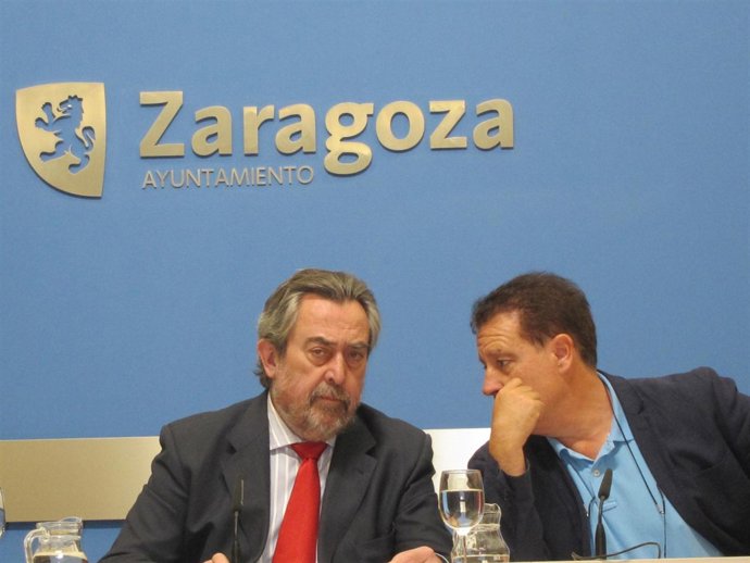 El alcalde de Zaragoza, Juan Alberto Belloch, y concejal de Medio Ambiente