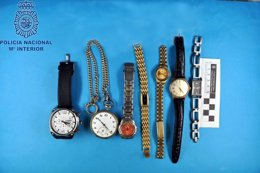 Relojes robados en viviendas de Manacor