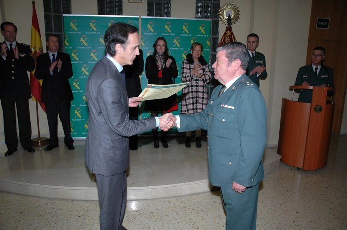 Entrega de condecoraciones