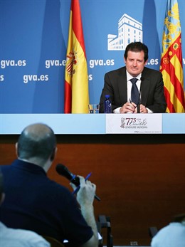 José Císcar en la rueda de prensa posterior al pleno del Consell