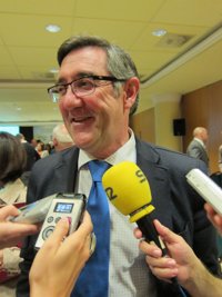 El alcalde de Santiago dice que la jueza no solicitó nuevos datos al Ayuntamiento y apela a la "prudencia"