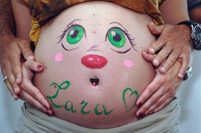 Sesión de pintura corporal