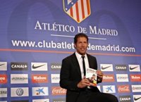 Simeone: "No me paro a pensar en si se va Falcao"