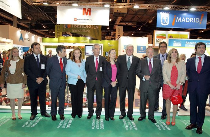 Inauguración del SIMA 2013, con la ministra de Fomento, Ana Pastor