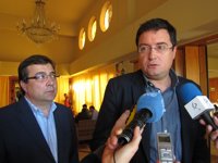 Óscar López (PSOE) considera que la "mezcla" de Rajoy y Monago es "letal para Extremadura"