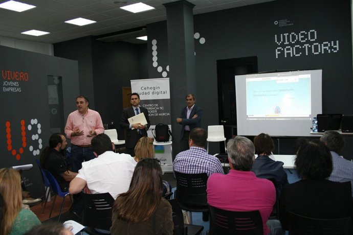 Jornada empresarial para presentar el 'Plan Emprendemos Región de Murcia'