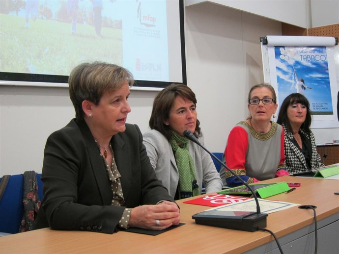 Entrega de premios escolares por el Día Mundial sin Tabaco.