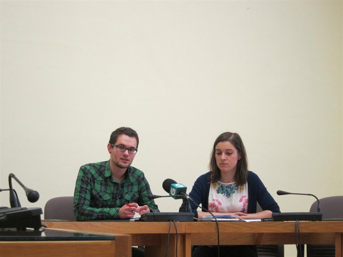 Rubén Pérez (Libera!) Y Eva Solla (AGE)