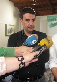 PSOE-A no considera que Gracia deba poner su cargo a disposición del partido tras conocerse subida de dietas