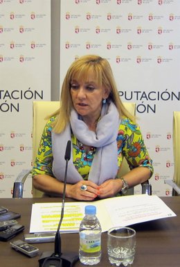  Isabel Carrasco, En El Palacio De Los Guzmanes.