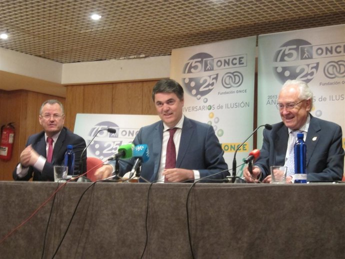 El portavoz del PP-A en el Parlamento de Andalucía, Carlos Rojas.