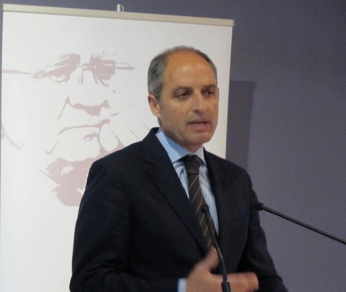 Francisco Camps Durante Un Acto En San Vicente