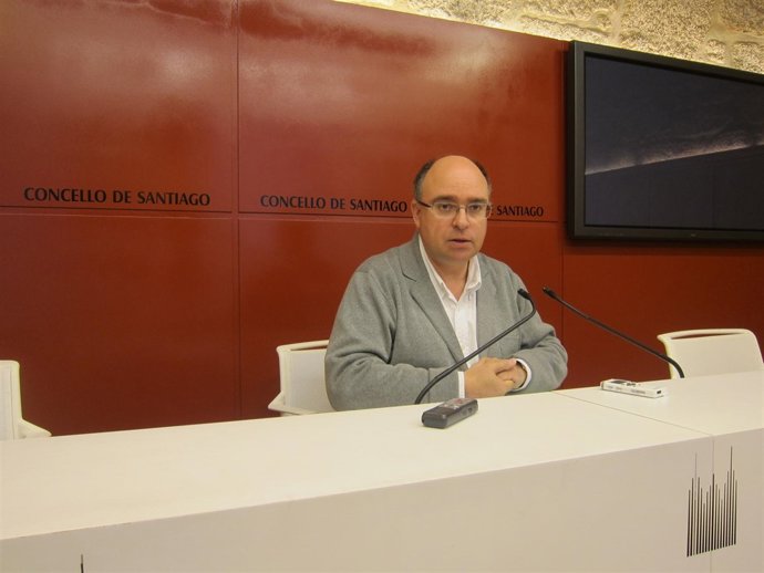 El portavoz del PSOE compostelano, Francisco Reyes