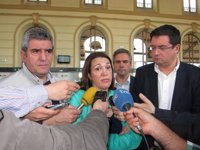 López tilda de "chapuza total" el plan de Fomento y Villarrubia pide a la Junta que asuma el déficit del ferrocarril